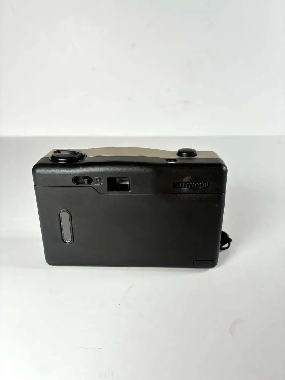 Vivitar PN2011 Focus Free 35mm Panoramic Film Camera